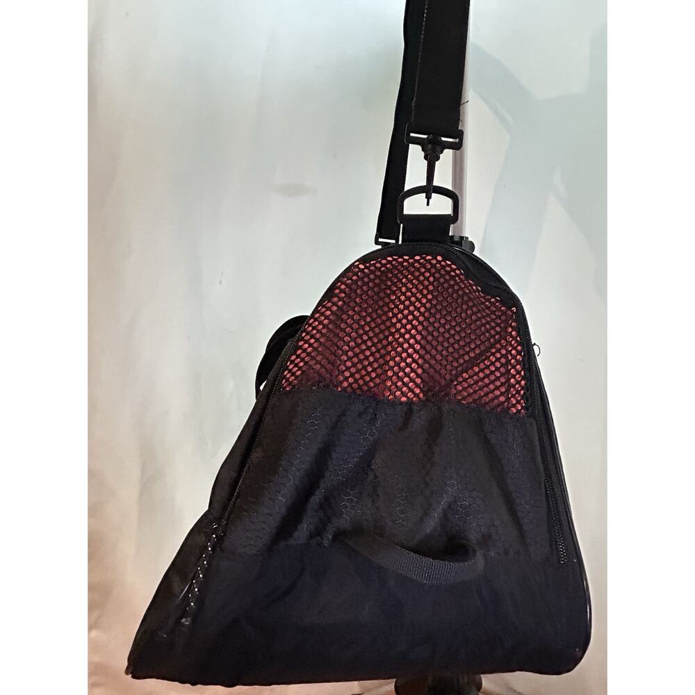 Puma Duffel Bag 20x12x10 - Picture 2 of 6